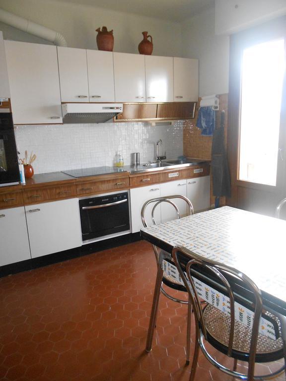 Apartement Le Tilleul Carcassonne Cameră foto